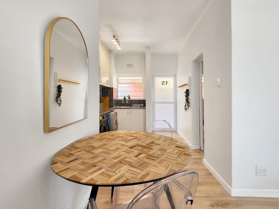 1 Bedroom Property for Sale in Three Anchor Bay Western Cape